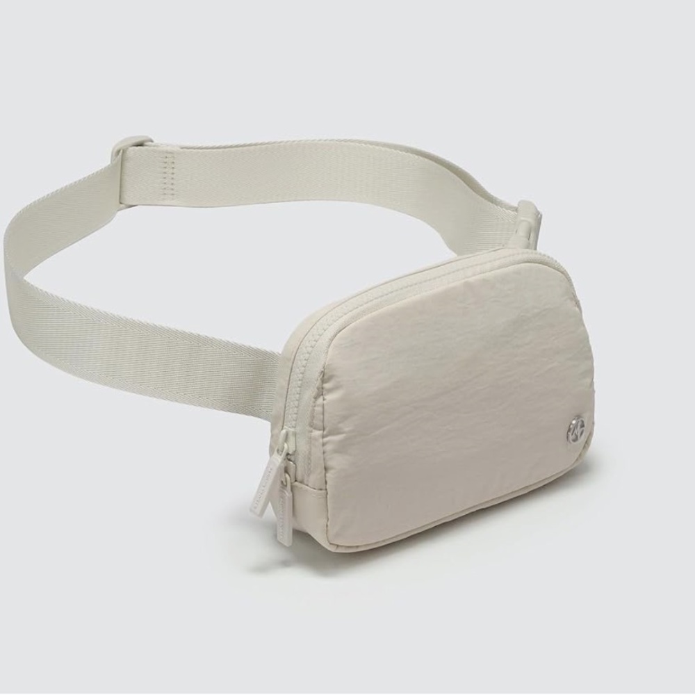 Chic Cream Crossbody Bag/ Fanny Pack - Picture 2 of 6